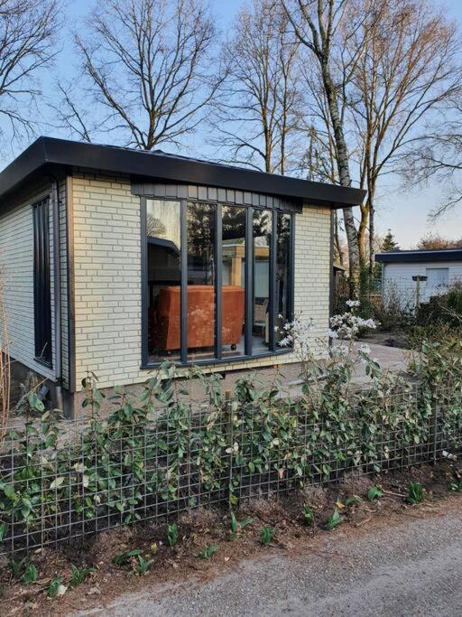 Cozy Chalet For 4 Veluwe Putten Exterior photo